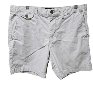 Banana Republic Men's Cream Flat Front‎ Shorts